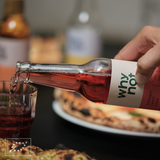 Refrigerante Why Not em garrafa de vidro de 33 cl com sabor a framboesa e tomilho